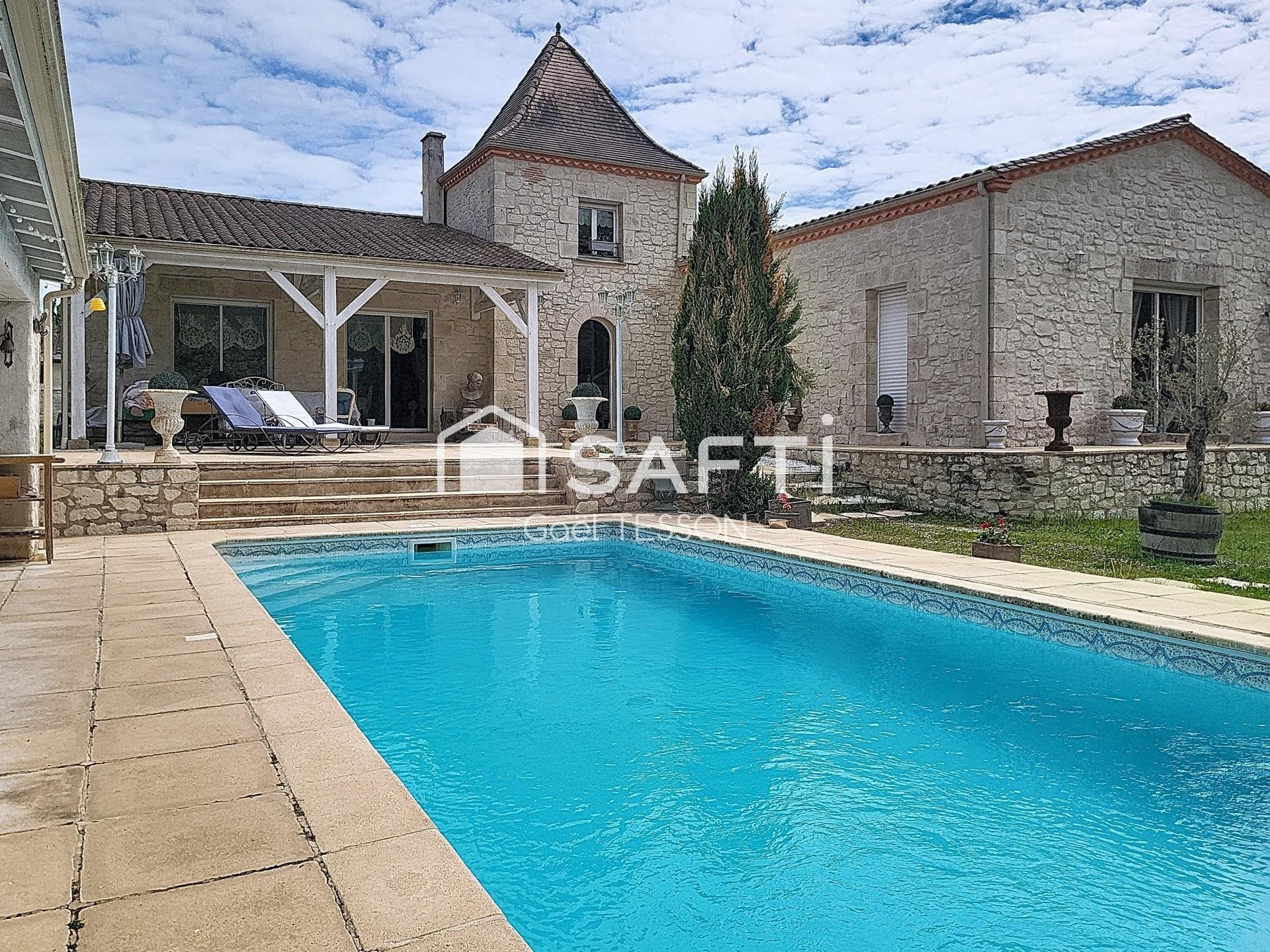 Maison à vendre, 185m², Bergerac