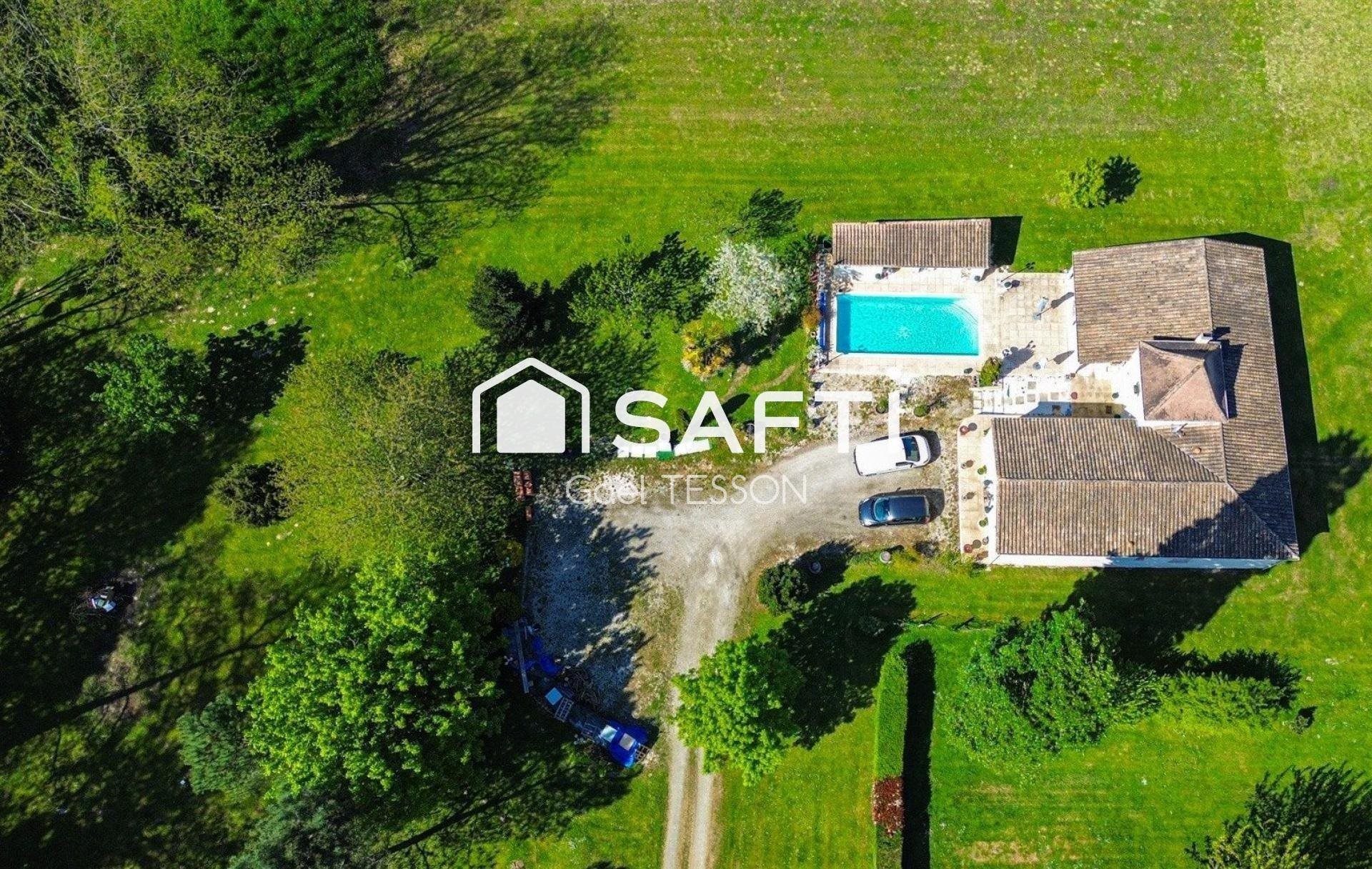 Maison à vendre, 185m², Bergerac