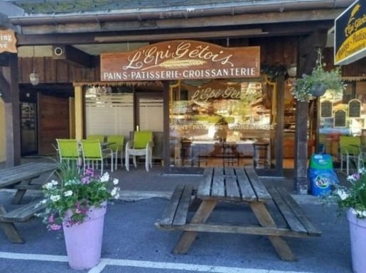 Local commercial 3 pièces 58 m² · aux Gets · 58 m² · 172 000 €