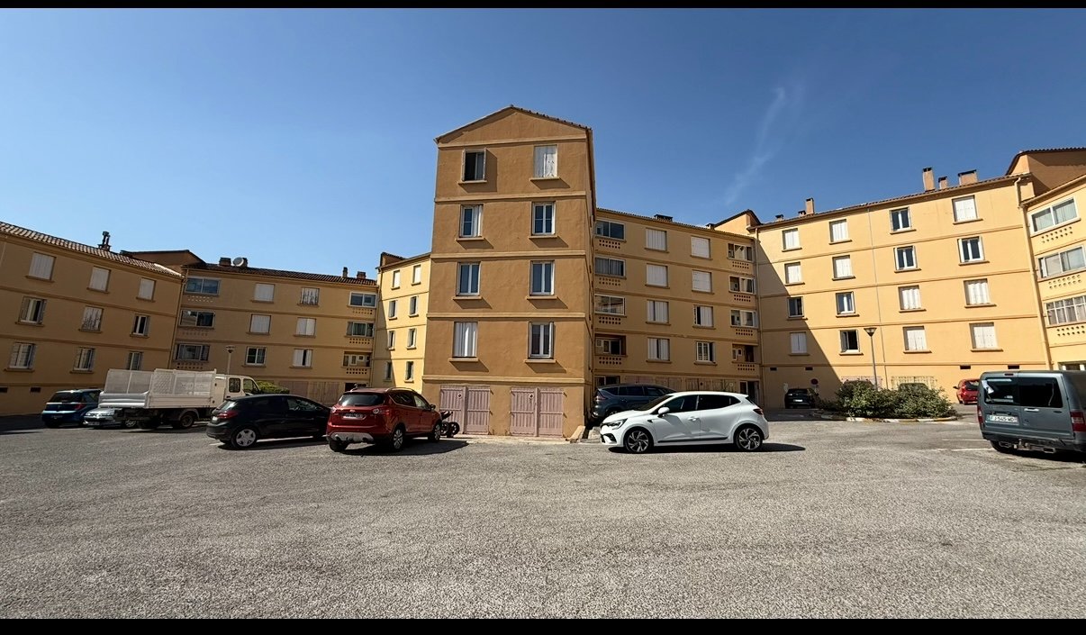 Appartement à vendre, 71m², Brignoles
