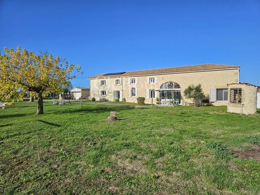 Maison 9 pièces 257 m² · à Monségur · 257 m² · 433 675 €