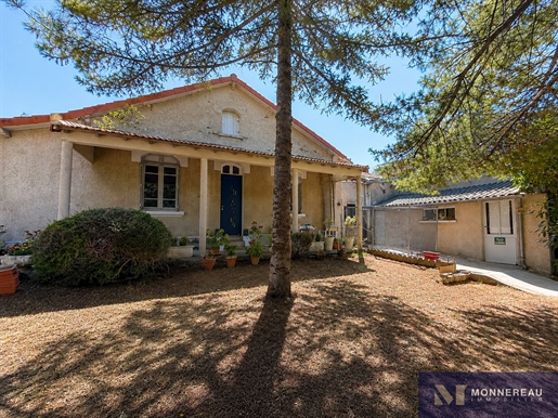 6 pièces 173 m² · à Gond-Pontouvre · 173 m² · 304 500 €
