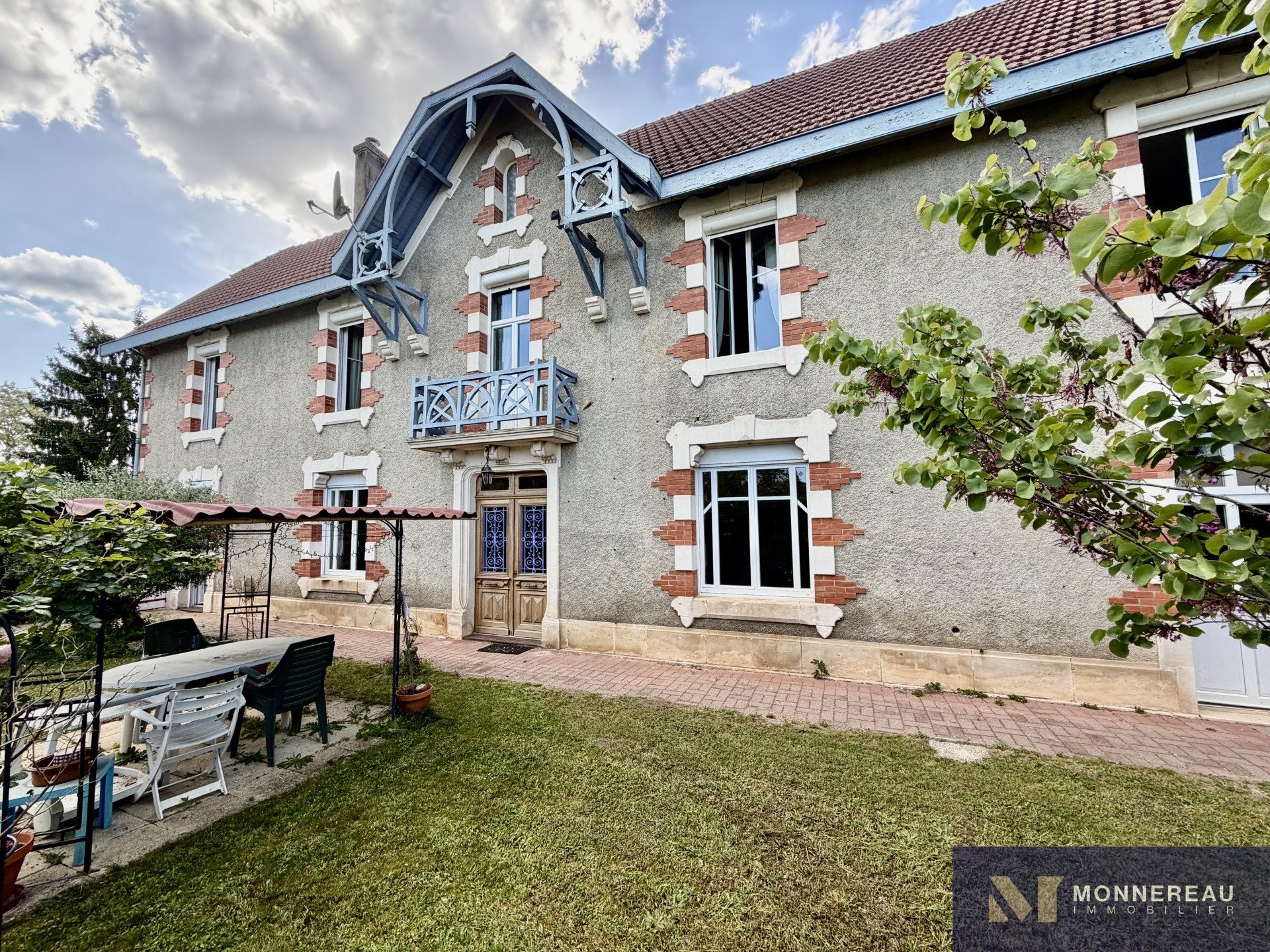 Maison à vendre, 320m², Mosnac