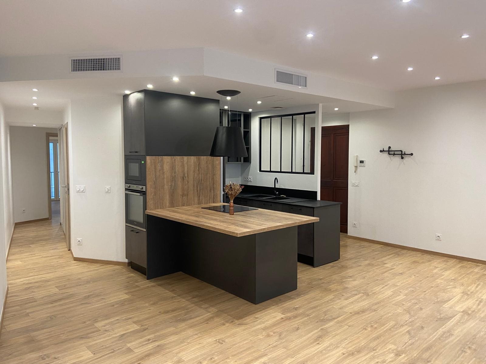 3-Room apartment renovated in the heart of Nice - View 6