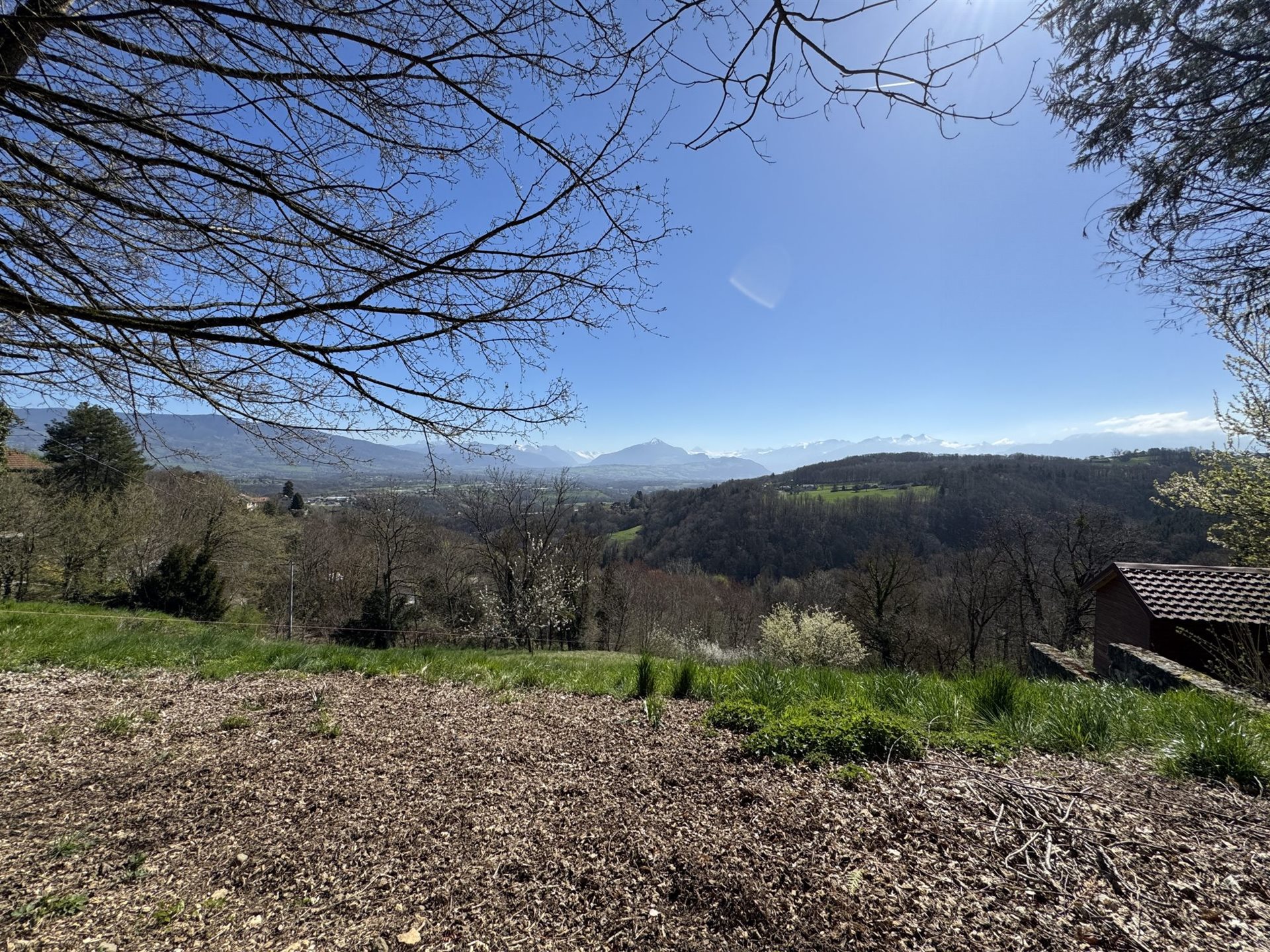 Land for Sale in Monnetier-Mornex - Więcej