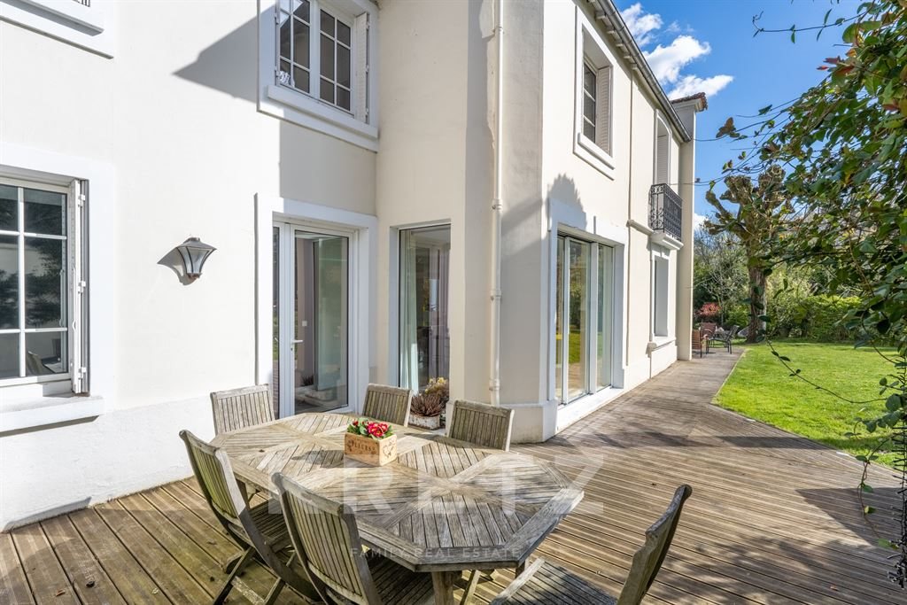 Maison à vendre, 377m², Garches