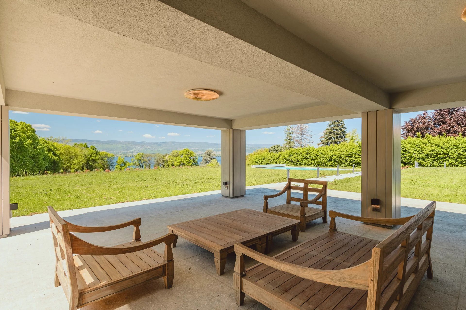Maison à vendre, 650m², Nernier