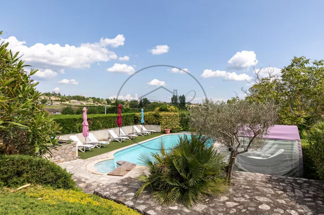 Maison à vendre, 522m², Saint-Sauveur-de-Cruzières