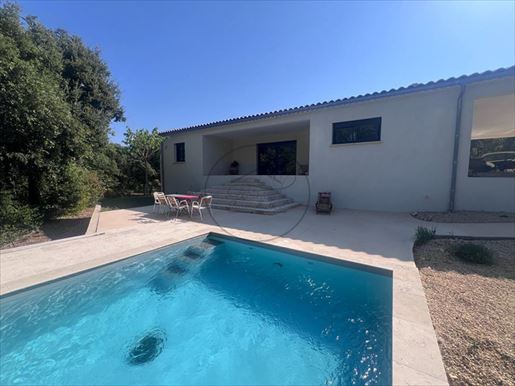 Maison 4 pièces 114 m² · à Barjac · 114 m² · 399 000 €