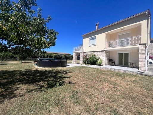 Maison 8 pièces 171 m² · à Barjac · 171 m² · 359 000 €