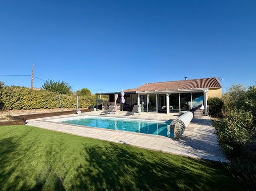 Maison 5 pièces 120 m² · à Saint-Sauveur-de-Cruzières · 120 m² · 450 000 €