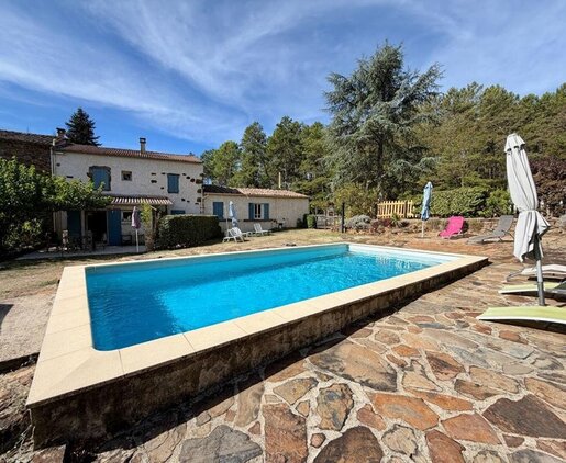 Maison 10 pièces 170 m² · à Gagnières · 170 m² · 320 000 €