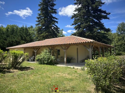 Maison 4 pièces 90 m² · à Mayrinhac-Lentour · 90 m² · 318 000 €