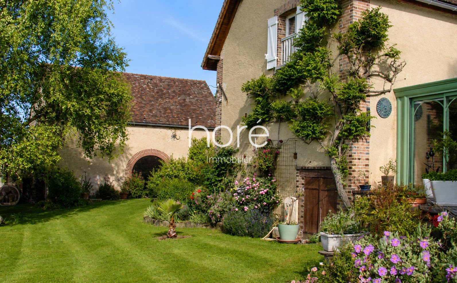 Maison à vendre, 215m², La Celle-Saint-Cyr
