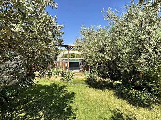 Maison 6 pièces 155 m² · à Saint-Maximin-la-Sainte-Baume · 155 m² · 429 000 €