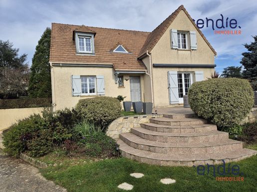 Maison 6 pièces 128 m² · à Dammartin-en-Serve · 128 m² · 382 000 €