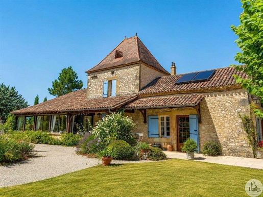 Maison 223 m² · à Beaumontois en Périgord · 223 m² · 604 200 €