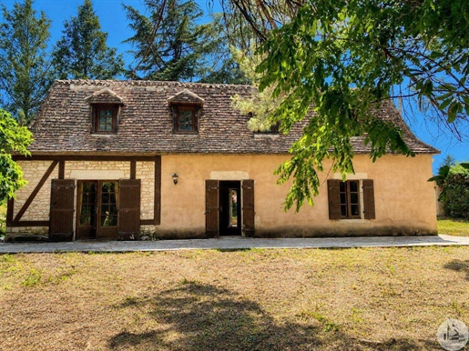 Maison 130 m² · à Castillonnès · 130 m² · 160 500 €