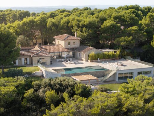 Maison 7 pièces 350 m² · à Cavaillon · 350 m² · 4 500 000 €