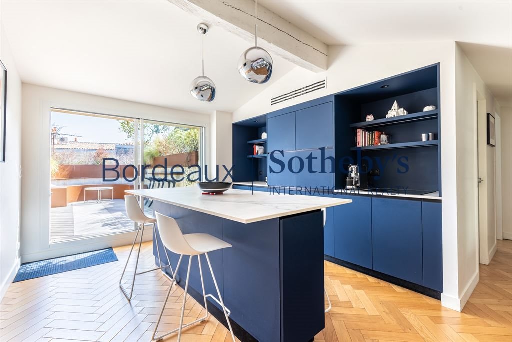 Bordeaux Triangle Exceptional Top-Floor Apartment With Rooftop Terrace And Elevator - View 5