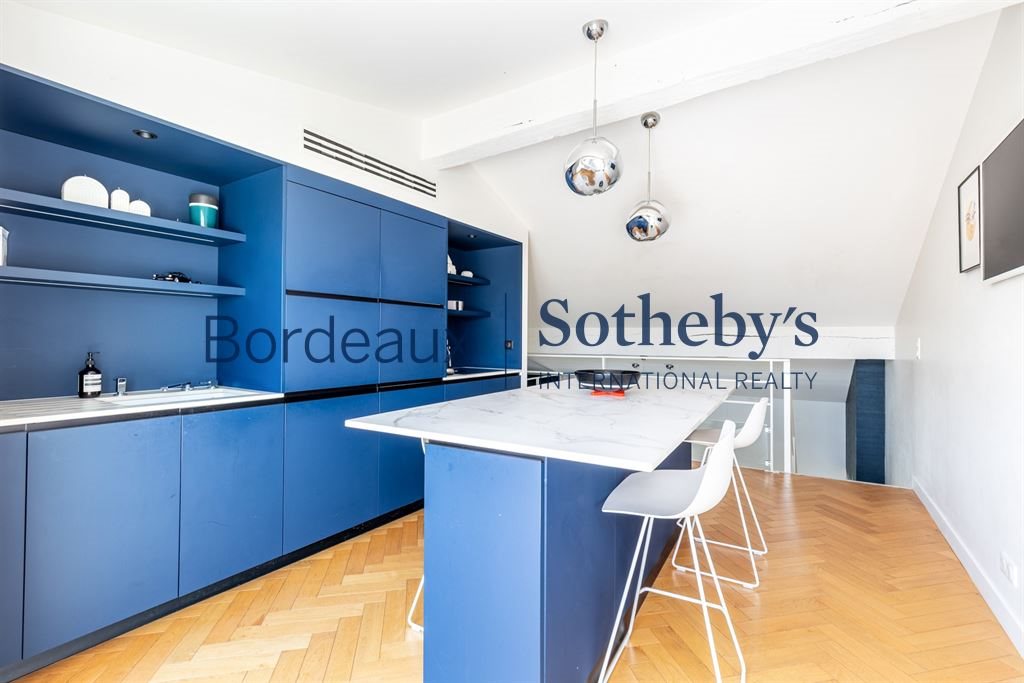 Bordeaux Triangle Exceptional Top-Floor Apartment With Rooftop Terrace And Elevator - View 6