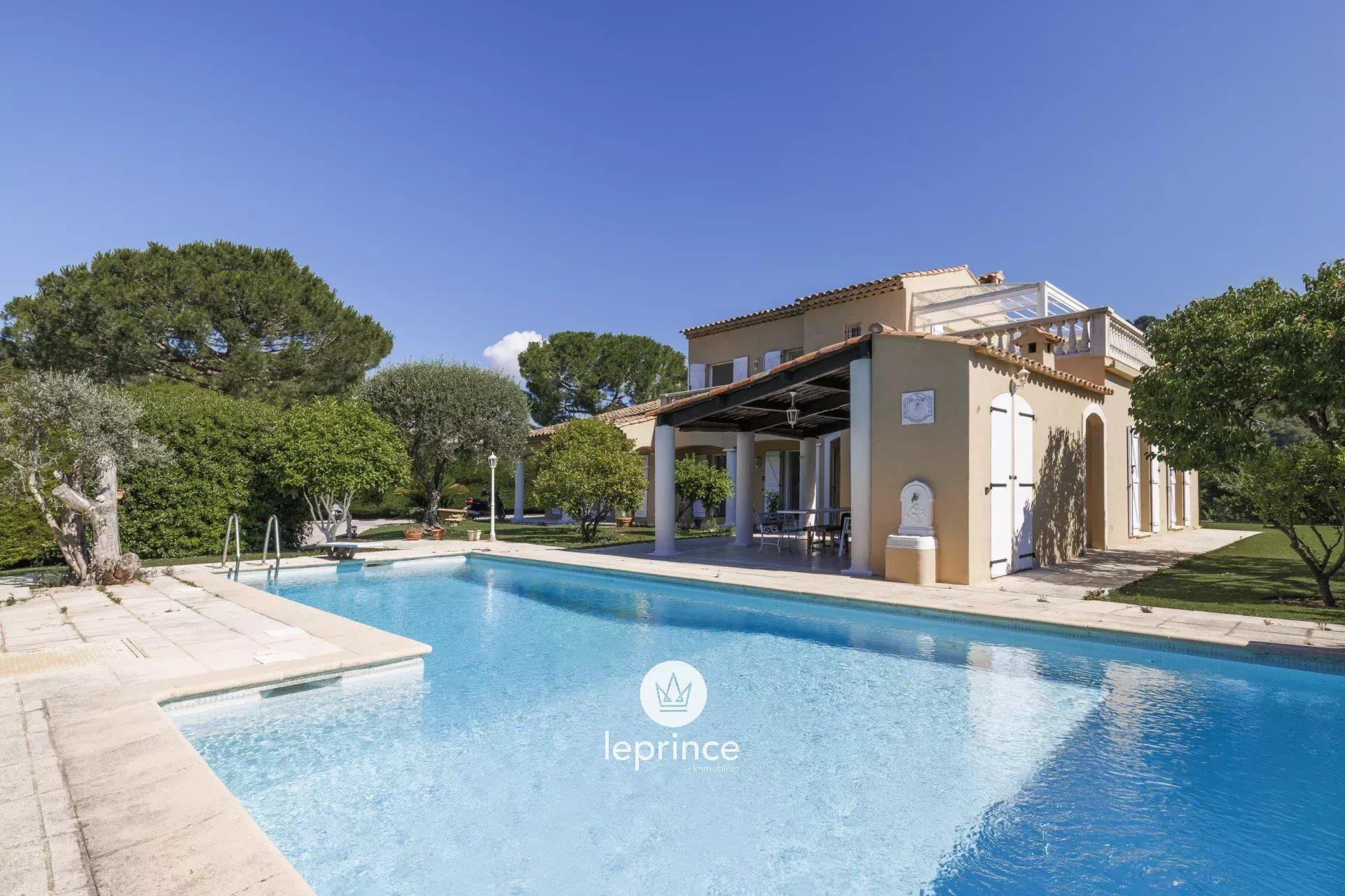 Maison à vendre, 200m², Villefranche-sur-Mer