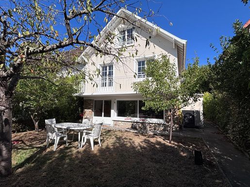Maison 7 pièces 231 m² · à Verrières-le-Buisson · 231 m² · 679 000 €