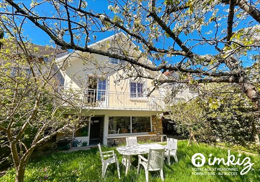 Maison 7 pièces 231 m² · à Verrières-le-Buisson · 231 m² · 683 000 €