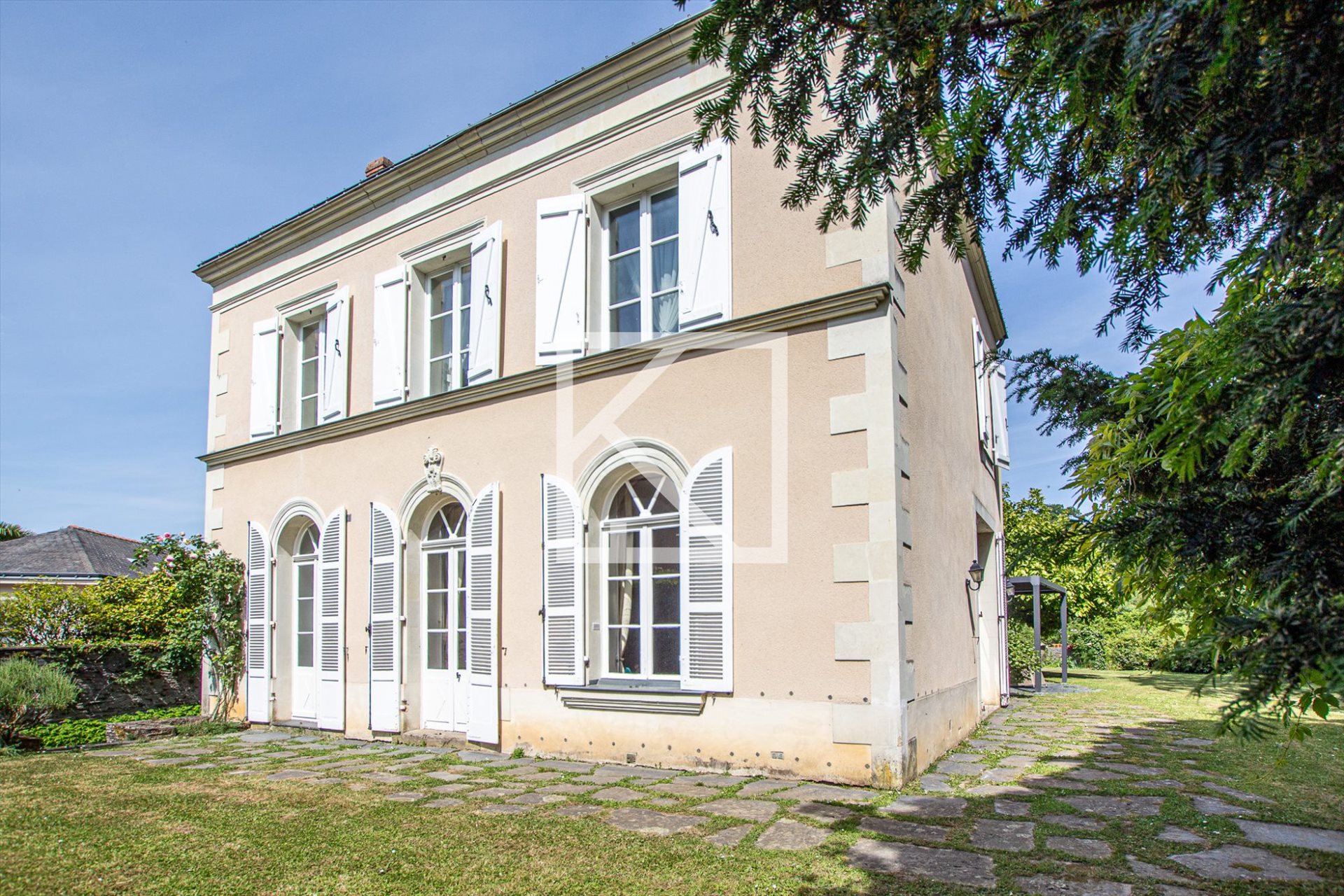 Maison à vendre, 214m², Segré-en-Anjou Bleu