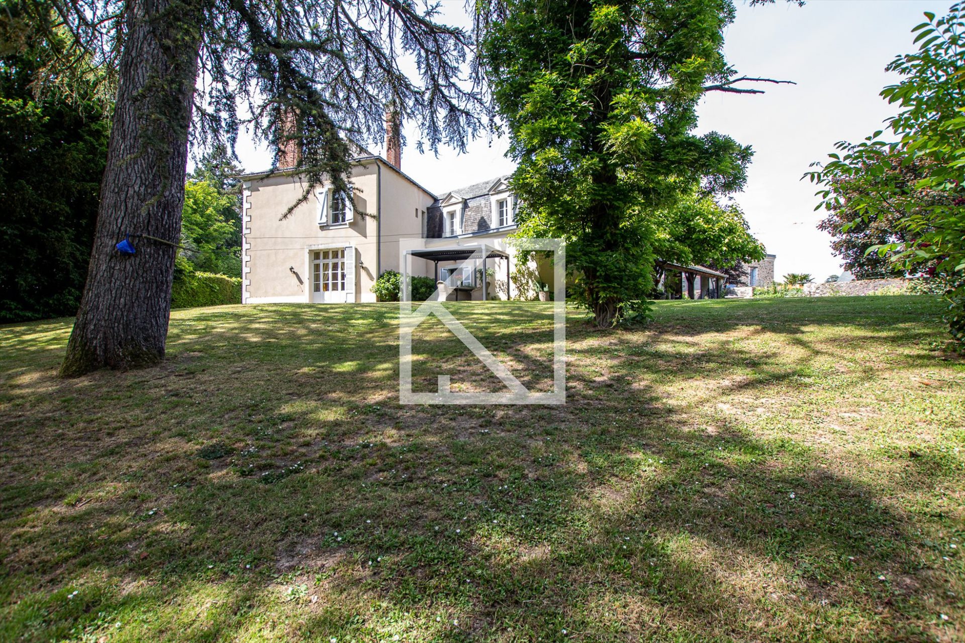 Maison à vendre, 214m², Segré-en-Anjou Bleu