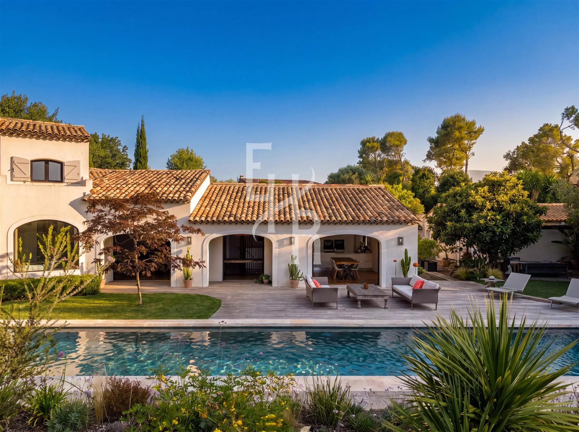Maison à vendre, 338m², Valbonne