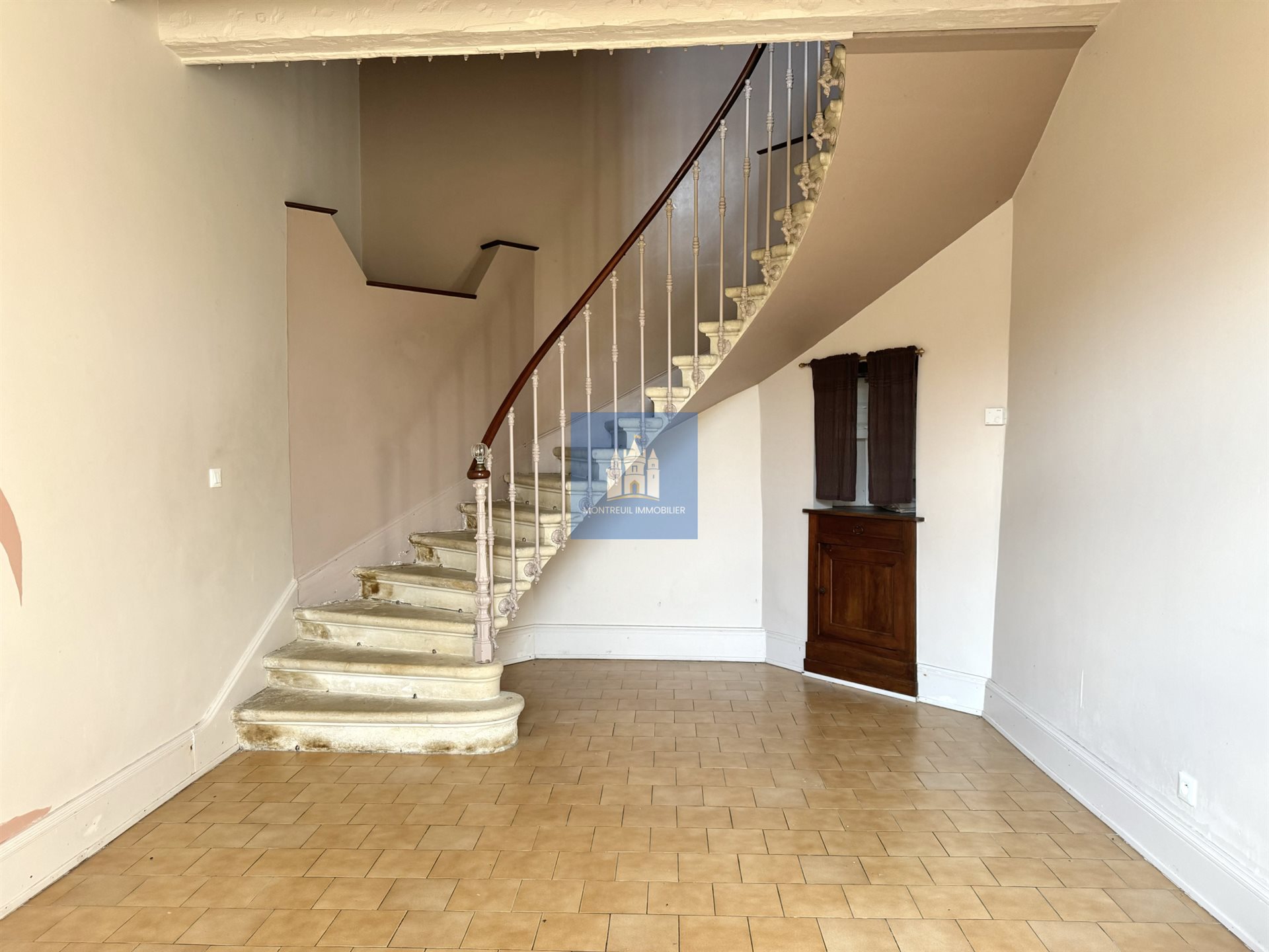 Maison à vendre, 210m², Brion-près-Thouet