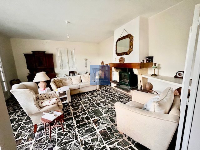 Maison à vendre, 314m², Montreuil-Bellay
