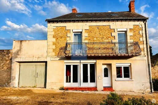 Maison 6 pièces 180 m² · à Montreuil-Bellay · 180 m² · 194 600 €
