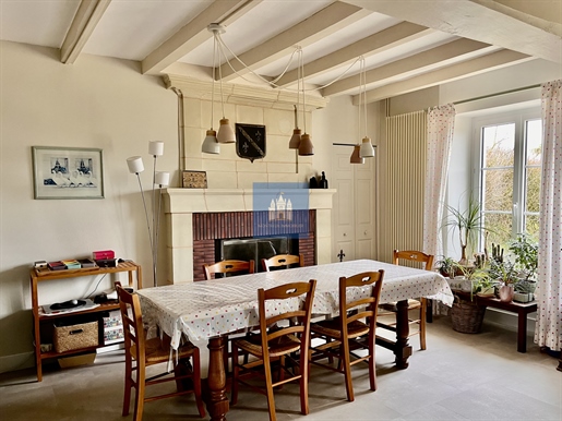 Maison 5 pièces 196 m² · à Saint-Martin-de-Sanzay · 196 m² · 226 000 €