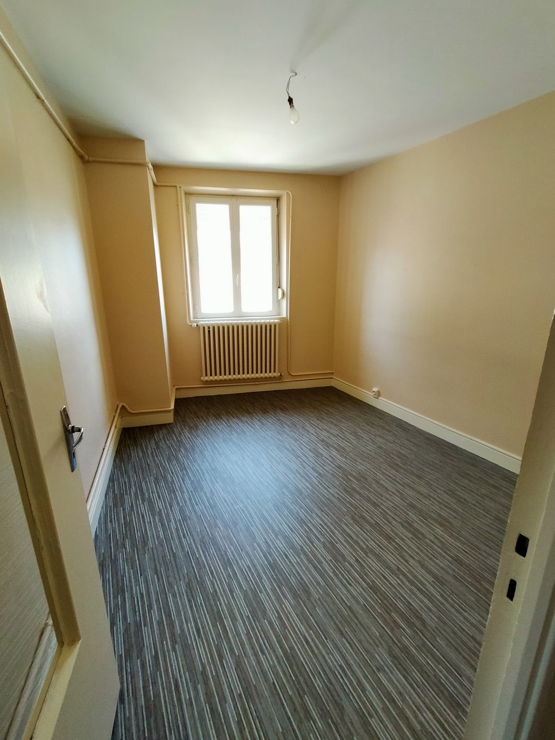 Maison à vendre, 400m², Vrigne aux Bois