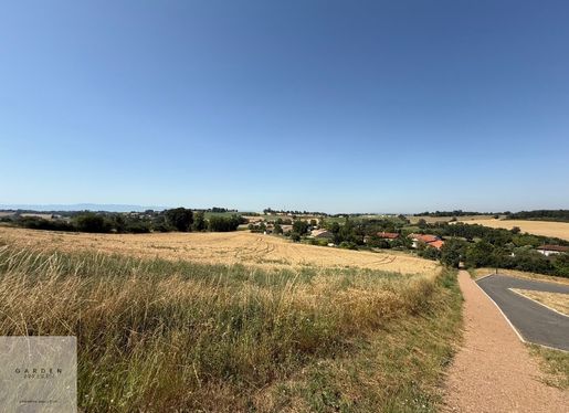 Terrain, terrain 1345 m² — Saint-Germier (Tarn) · 49 000 €