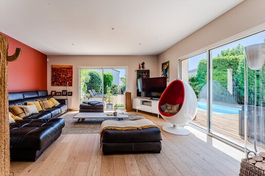 8 pièces 246 m² · à Le Bouscat · 246 m² · 1 395 075 €
