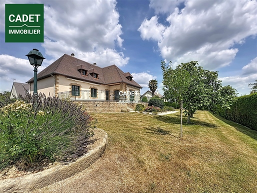 Maison 6 pièces 212 m² · à La Haye-Pesnel · 212 m² · 344 000 €
