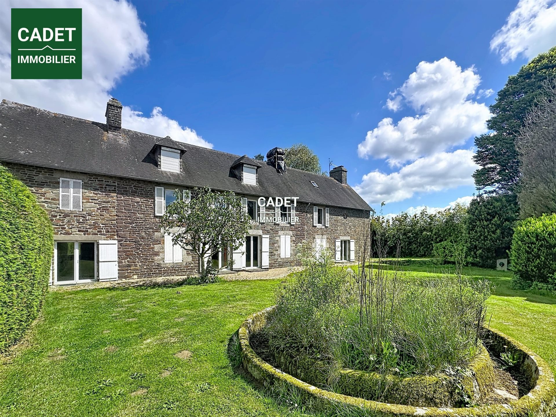 Maison à vendre, 298m², Saint-Sauveur-la-Pommeraye