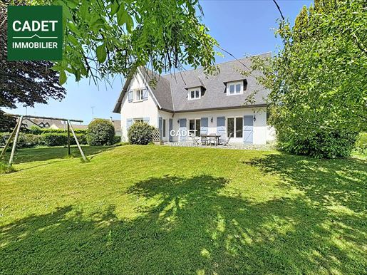 Maison 5 pièces 178 m² · à La Haye-Pesnel · 178 m² · 274 000 €