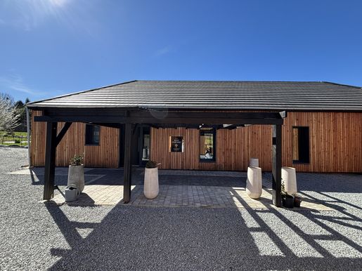 Maison 5 pièces 200 m² · à Lagraulière · 200 m² · 355 000 €