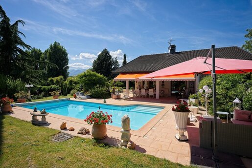 Maison 7 pièces 273 m² · à Prévessin-Moëns · 273 m² · 1 880 000 €