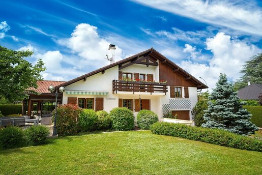 Maison 6 pièces 190 m² · à Prévessin-Moëns · 190 m² · 1 090 000 €