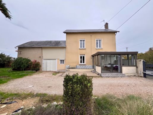 Maison 3 pièces 102 m² · à Saint-Jean-de-Sauves · 102 m² · 147 900 €