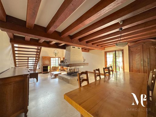 Maison 7 pièces 270 m² · à Thiers-sur-Thève · 270 m² · 560 000 €