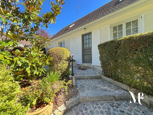 Maison 6 pièces 142 m² · à Senlis · 142 m² · 490 000 €