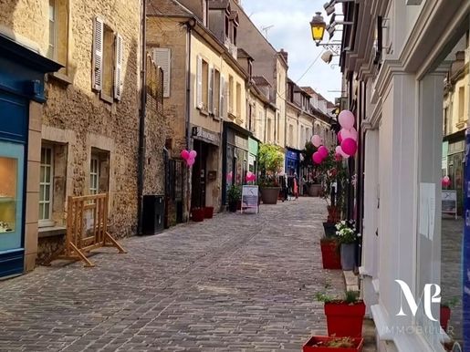 Local commercial 50 m² · à Senlis · 50 m² · 89 000 €
