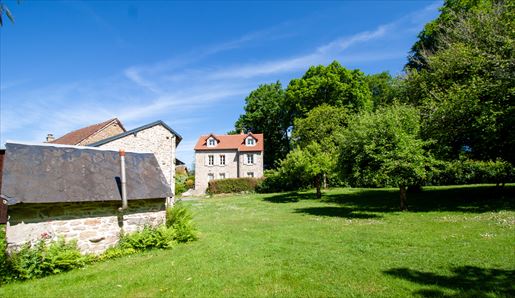 Maison 5 pièces 125 m² · à Saint-Léger-le-Guérétois · 125 m² · 199 000 €