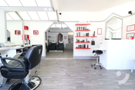 Local commercial 50 m² · à Magenta · 50 m² · 25 000 €